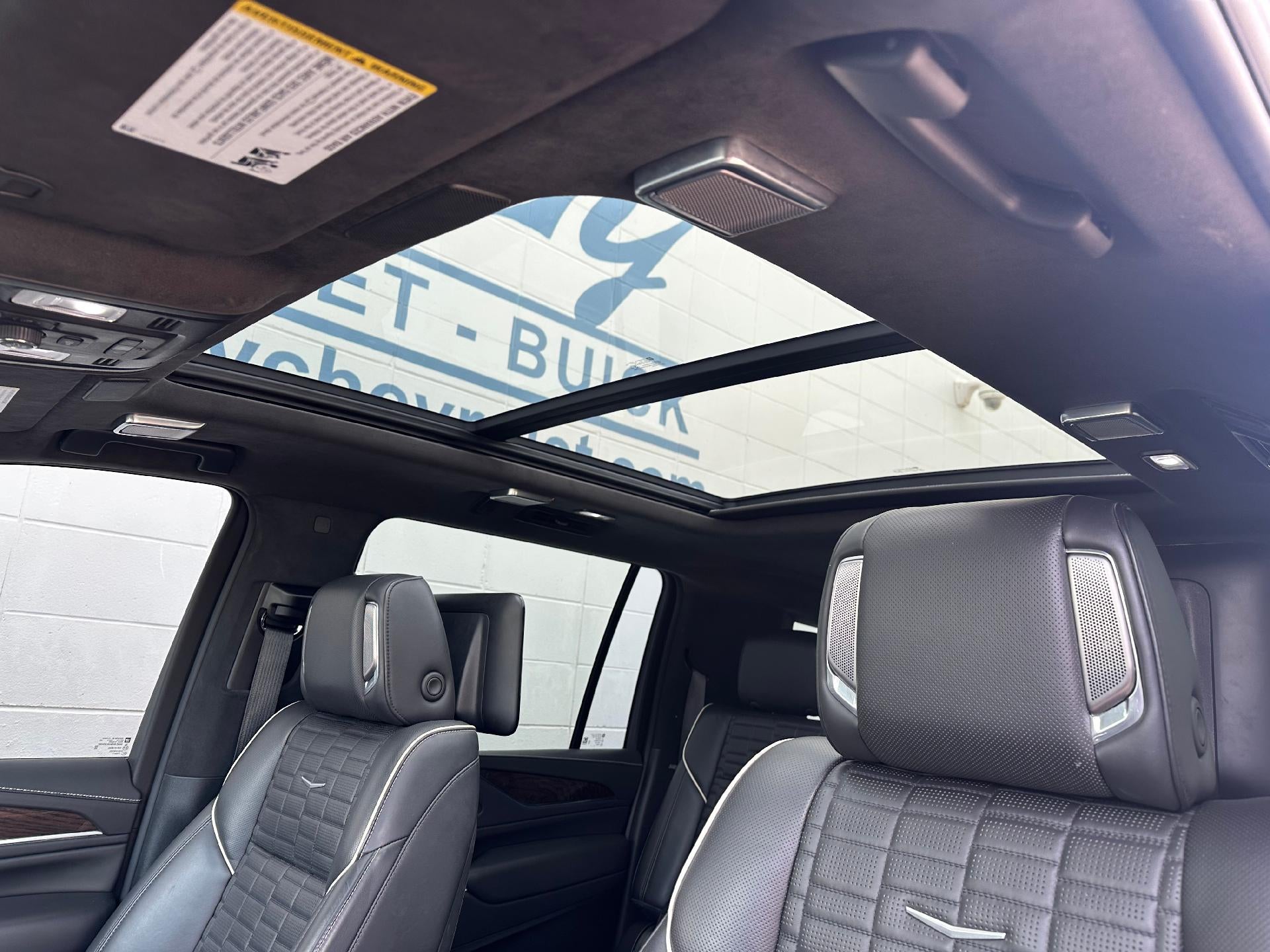 2022 Cadillac Escalade ESV Sport Platinum