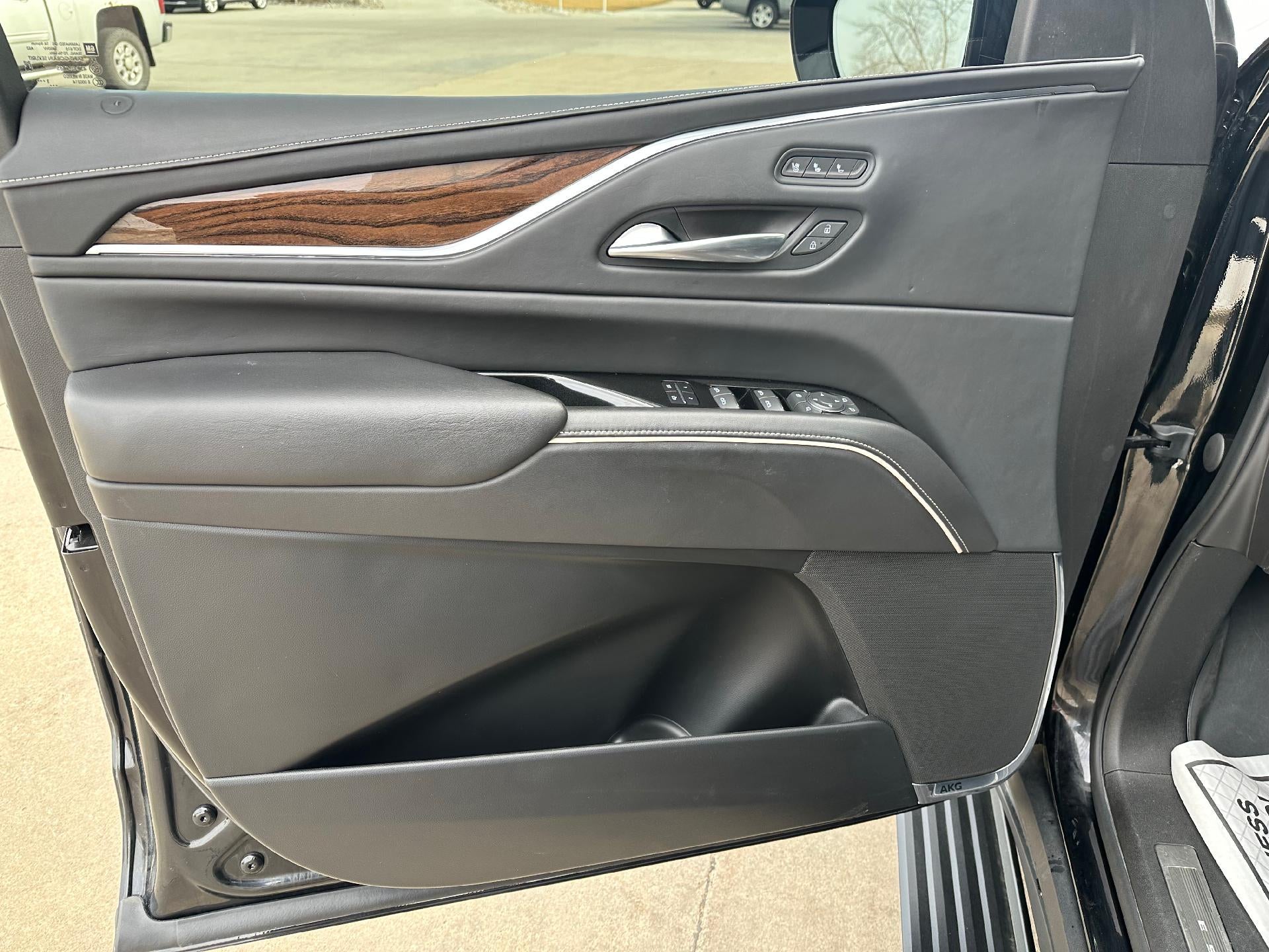 2022 Cadillac Escalade ESV Sport Platinum