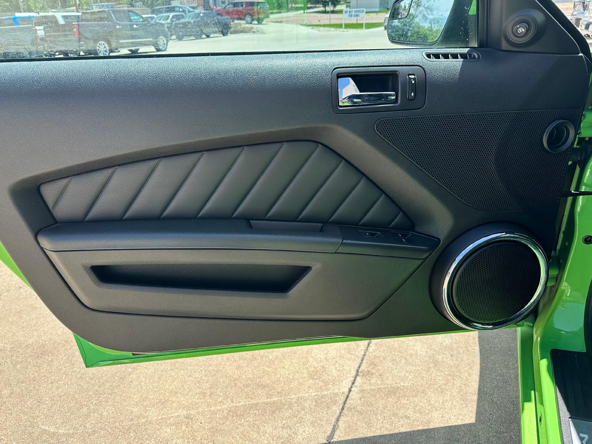 2013 Ford Mustang Base