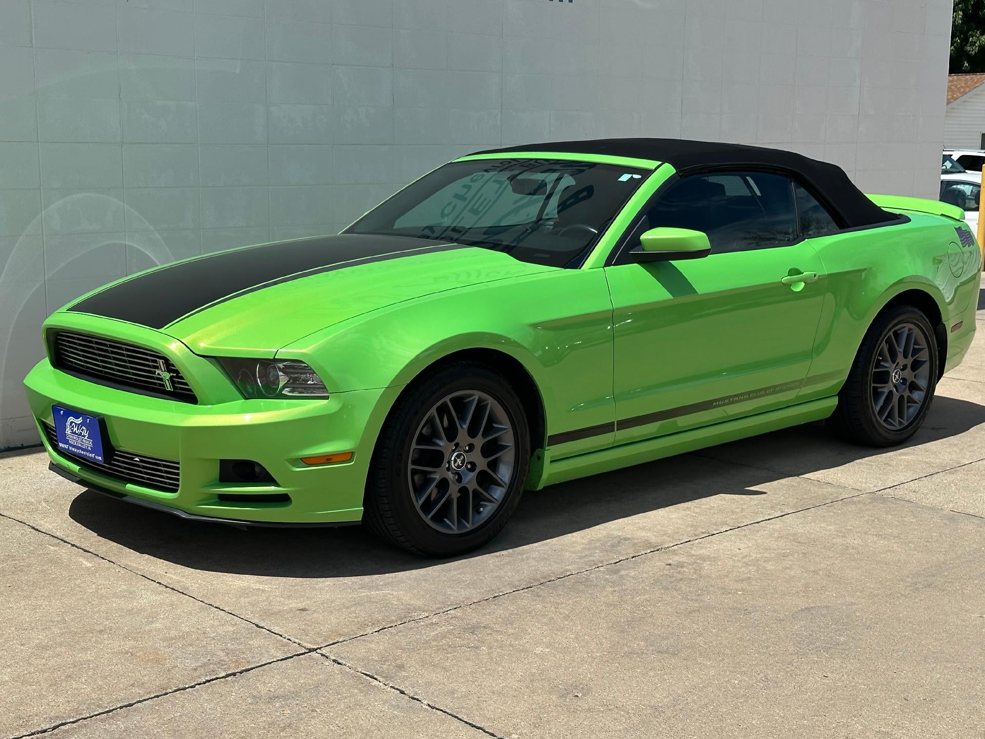 2013 Ford Mustang Base