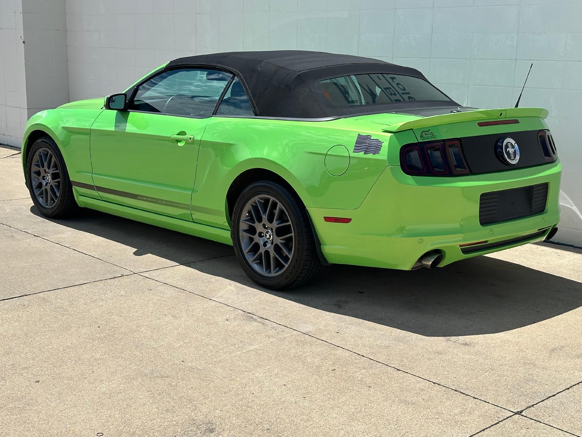 2013 Ford Mustang Base