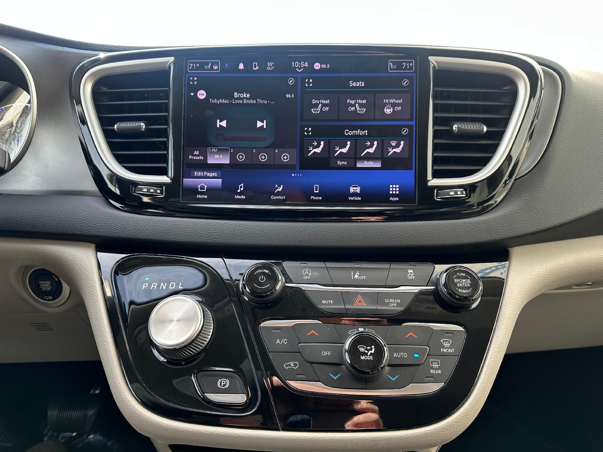 2022 Chrysler Pacifica Touring L