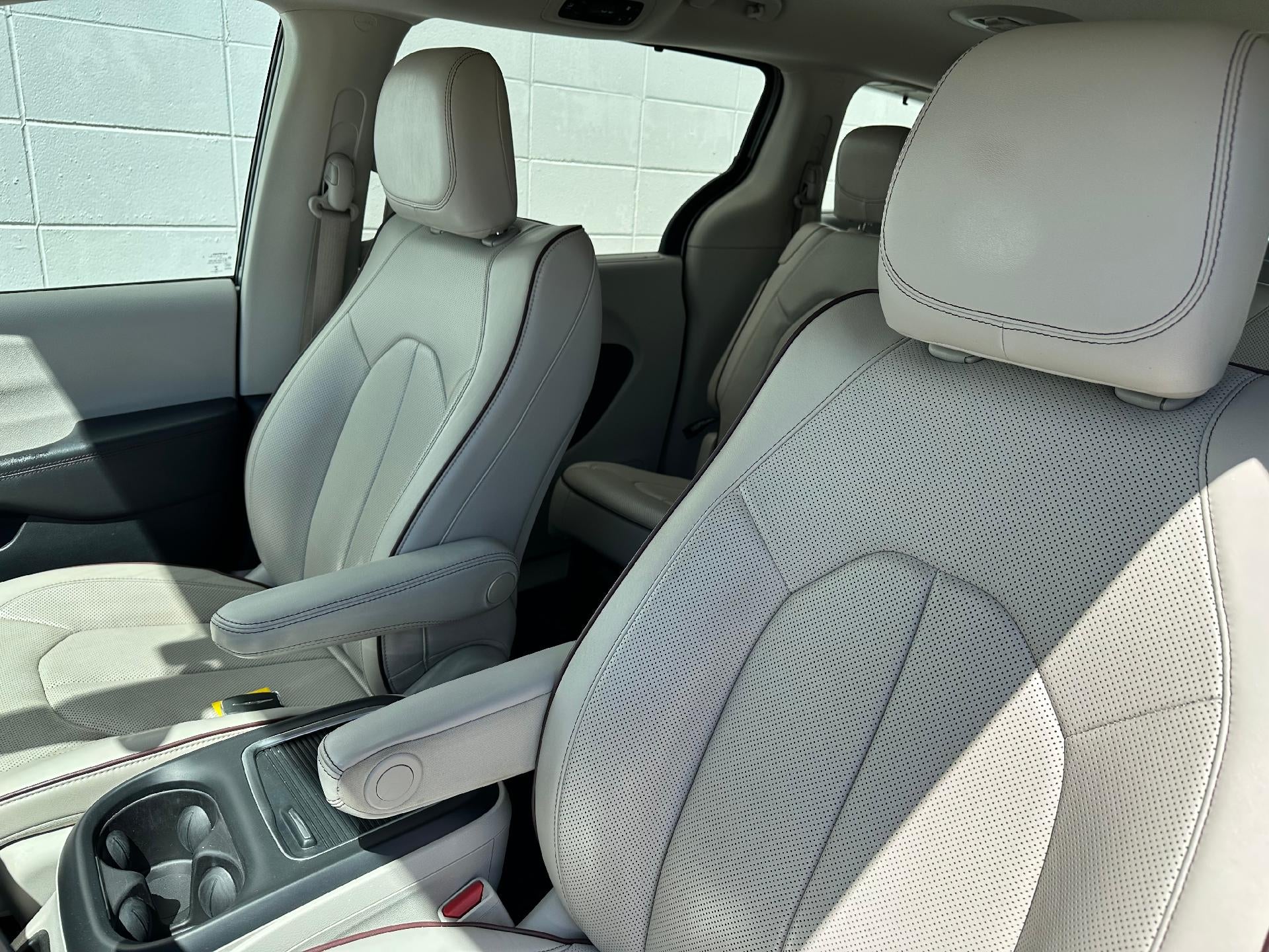 2020 Chrysler Pacifica Base