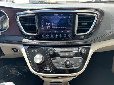 2020 Chrysler Pacifica Base