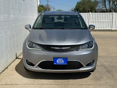 2020 Chrysler Pacifica Base