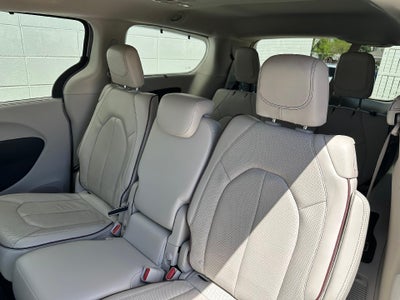 2020 Chrysler Pacifica Base