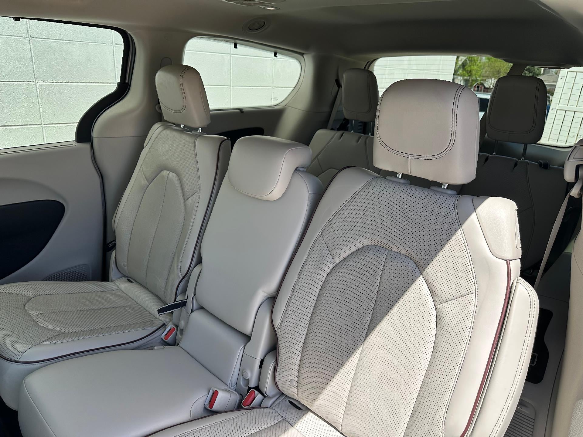 2020 Chrysler Pacifica Base