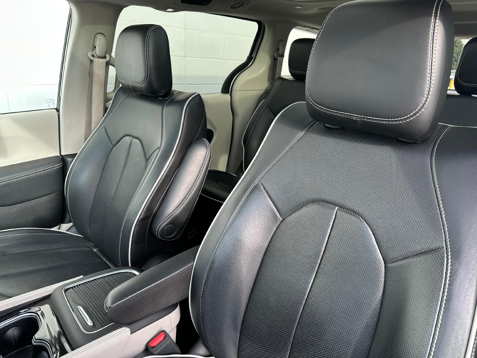 2023 Chrysler Pacifica Hybrid Limited