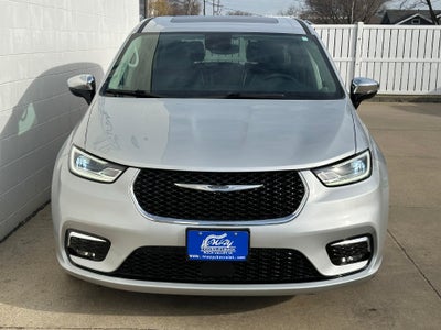 2023 Chrysler Pacifica Hybrid Limited