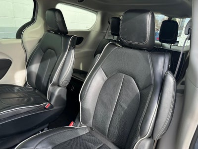 2023 Chrysler Pacifica Hybrid Limited