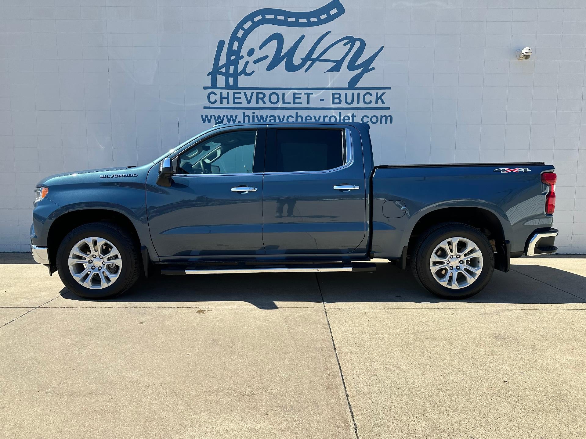 2024 Chevrolet Silverado 1500 LTZ