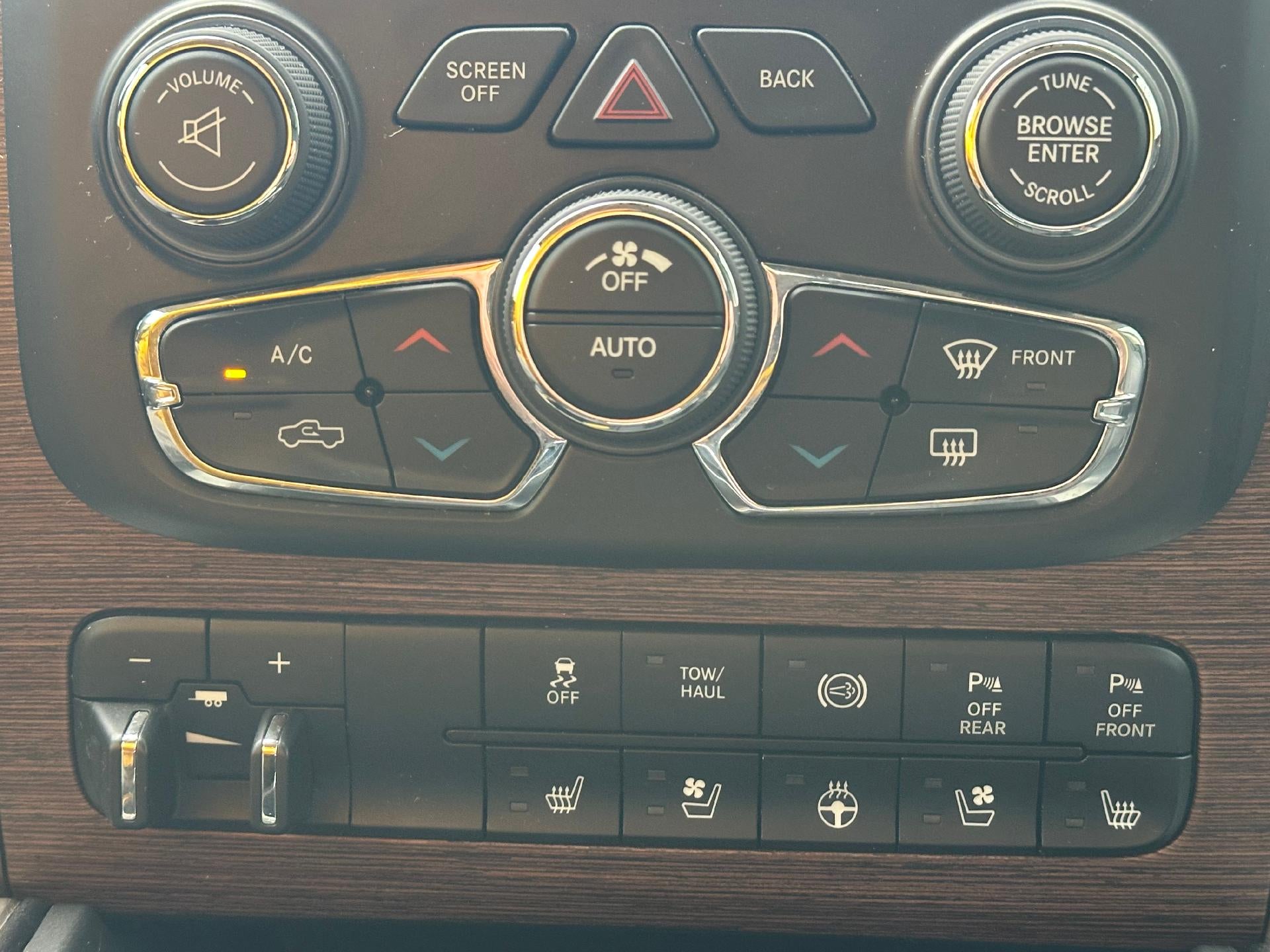 2016 RAM 2500 Laramie