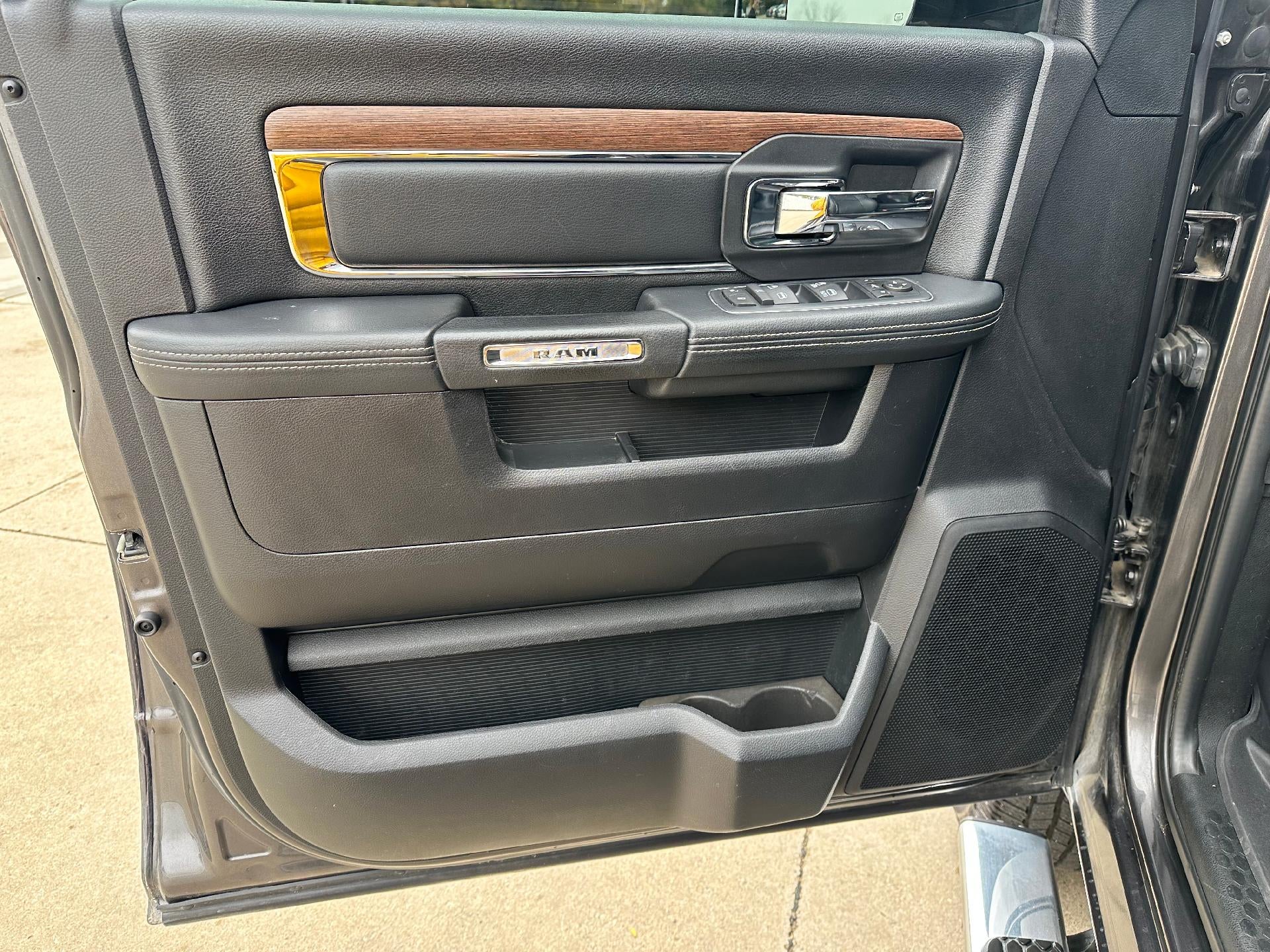 2016 RAM 2500 Laramie