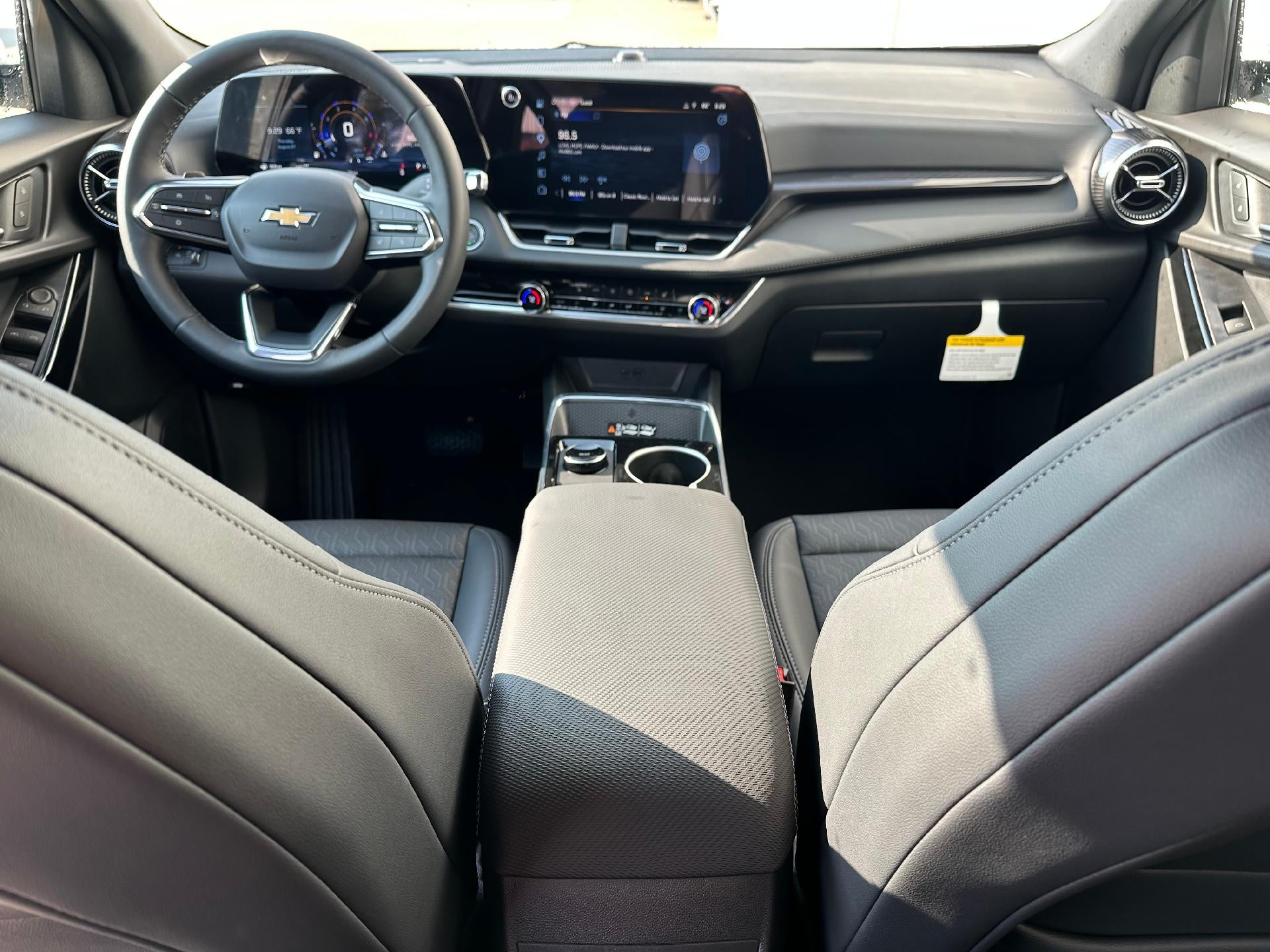 2027 Chevrolet Equinox AWD LT