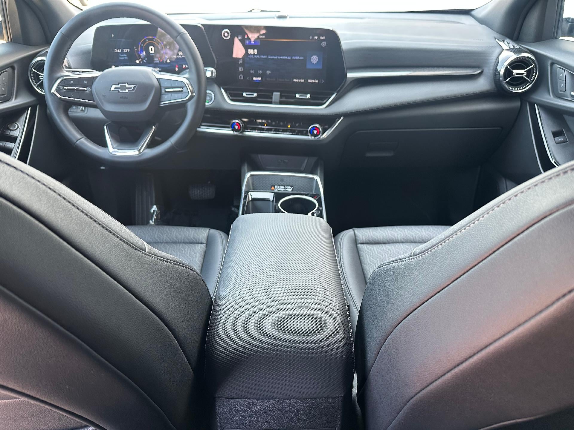 2025 Chevrolet Equinox AWD LT