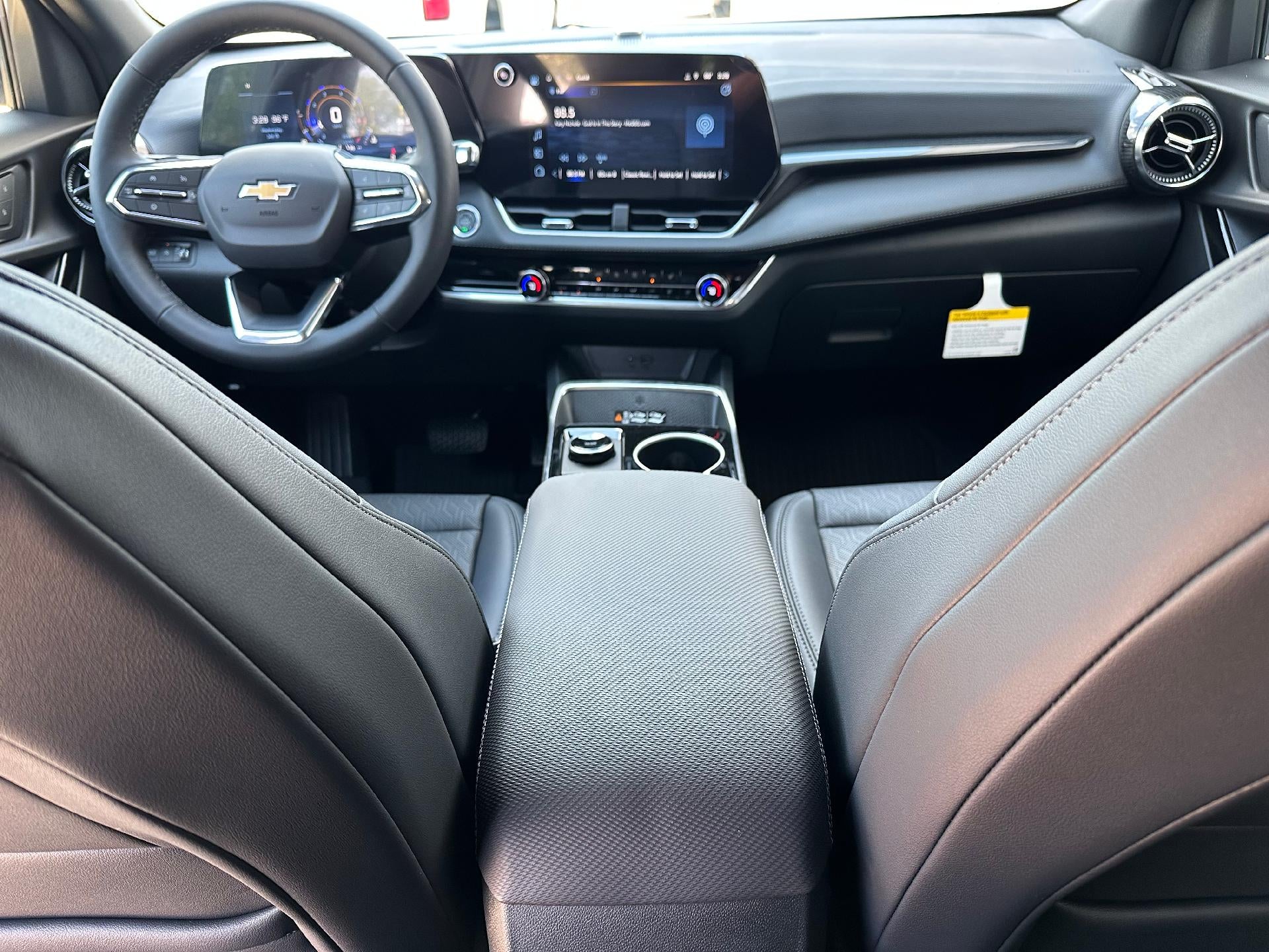 2027 Chevrolet Equinox AWD LT