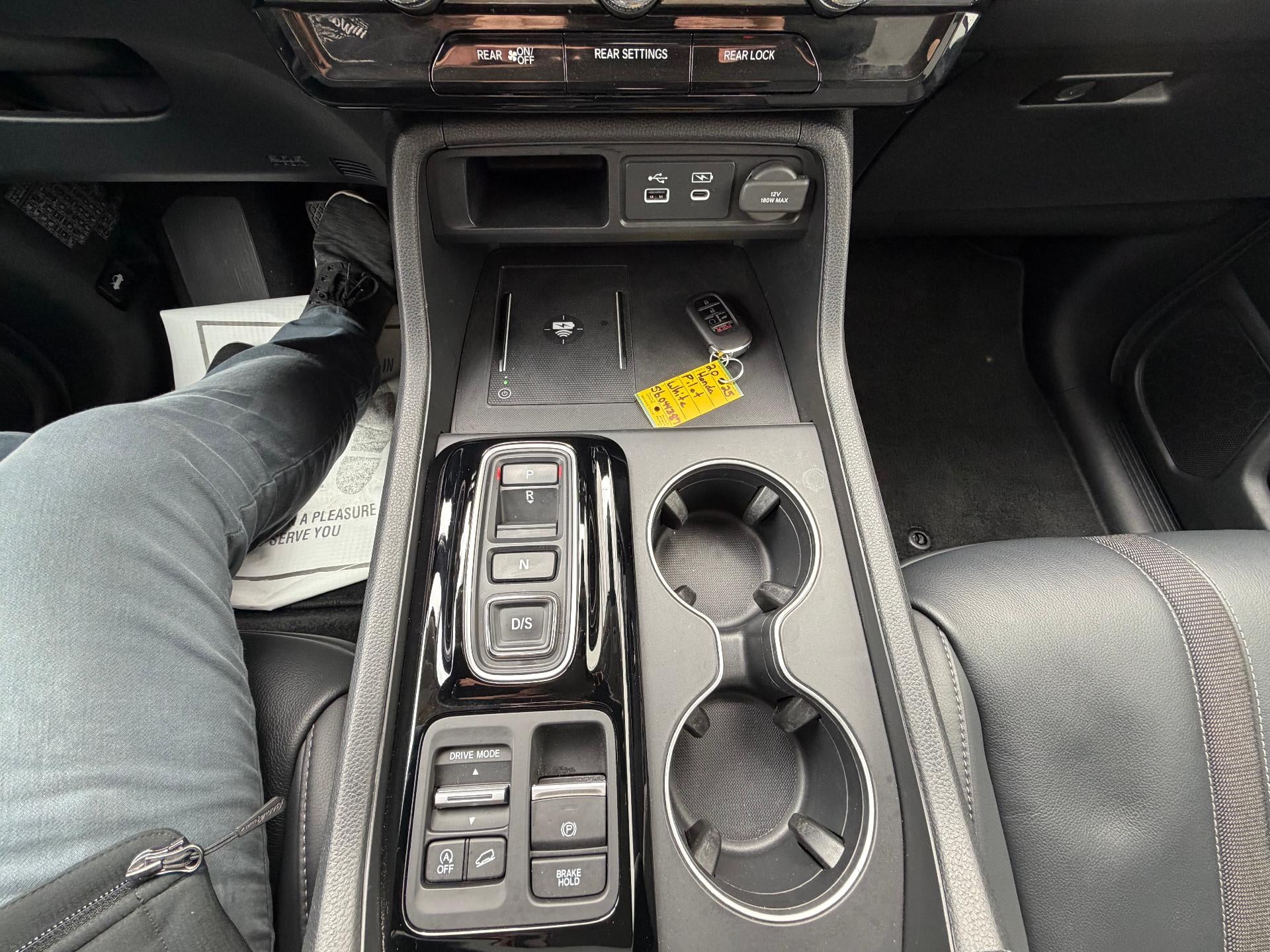 2025 Honda Pilot Base