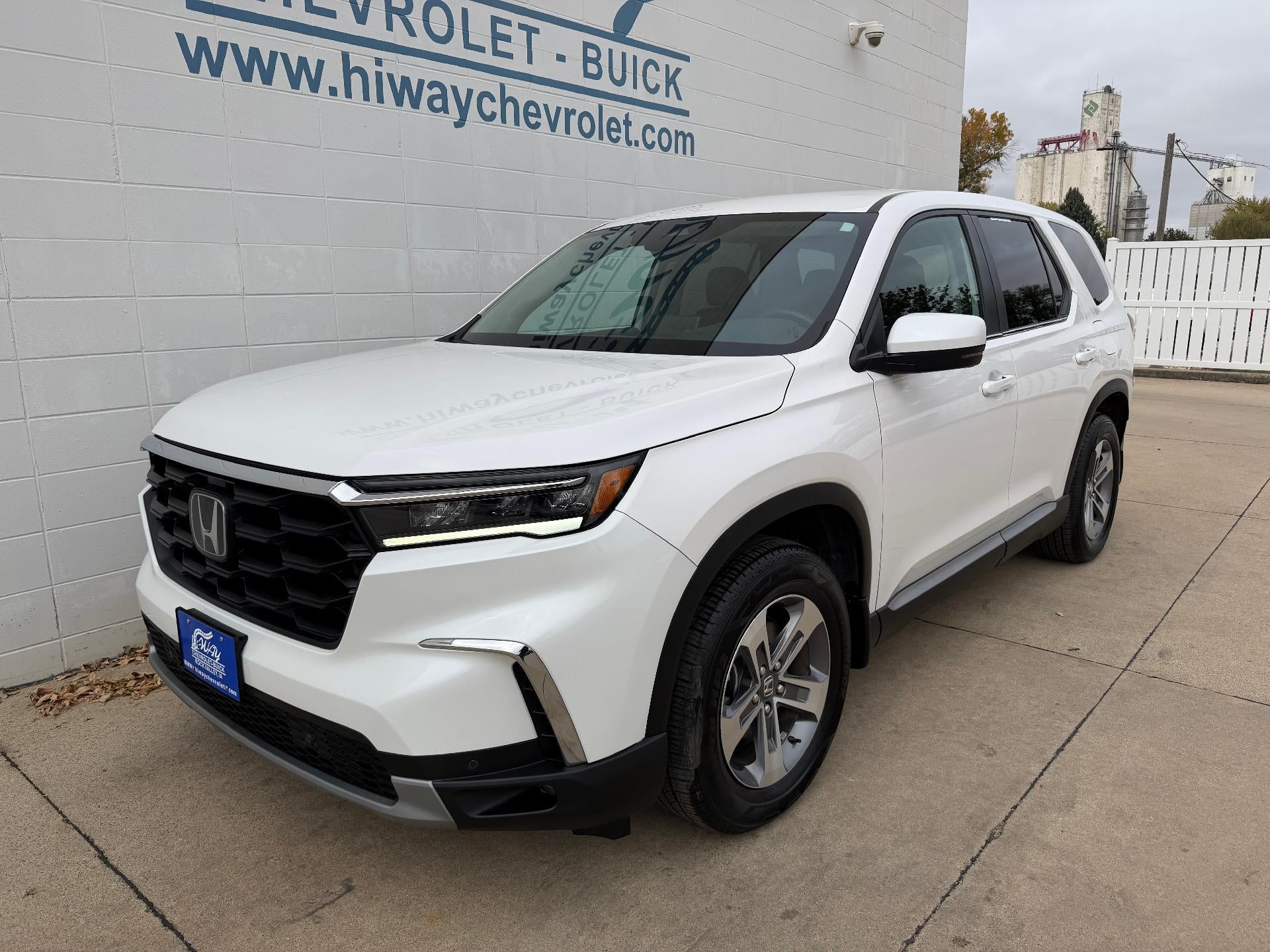 2025 Honda Pilot Base
