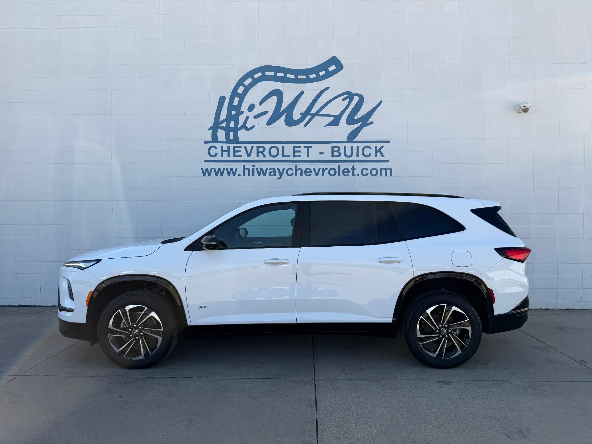 2026 Buick Enclave Sport Touring AWD's photo