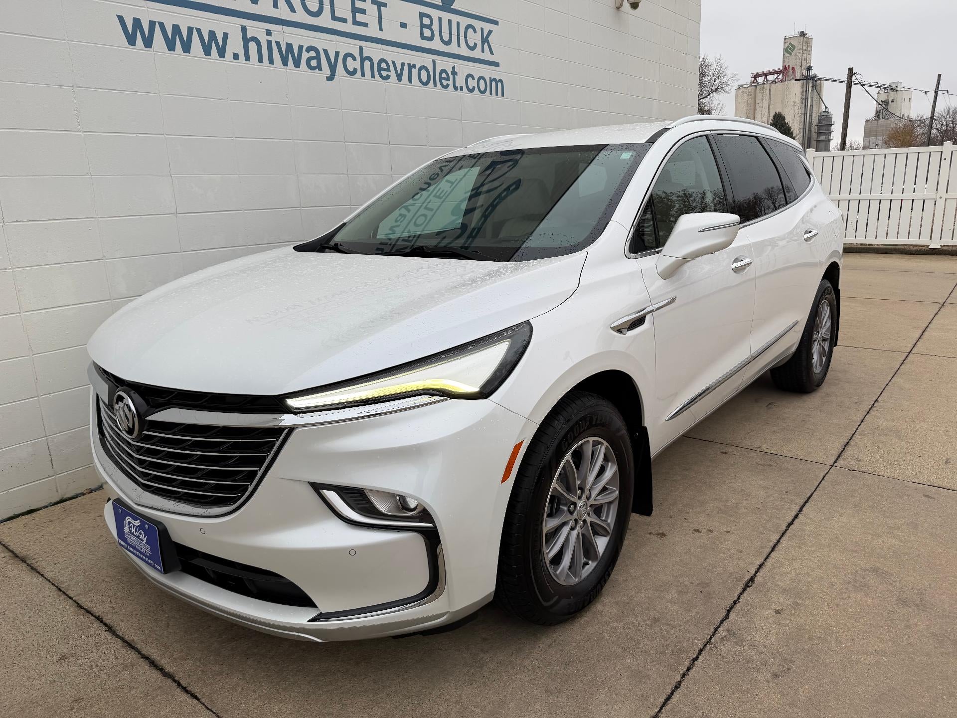 2023 Buick Enclave Premium