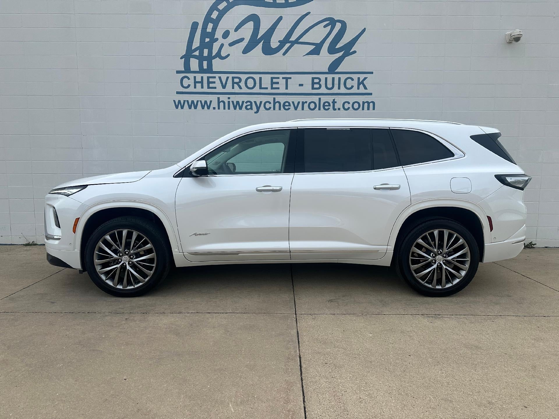 2025 Buick Enclave Avenir