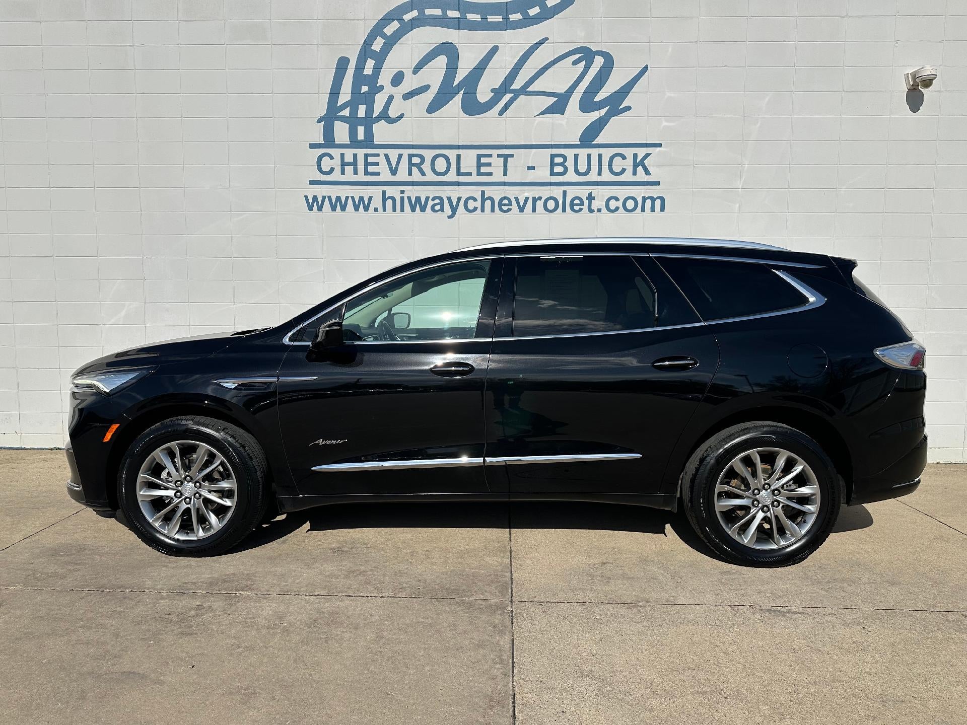 2022 Buick Enclave Avenir AWD's photo