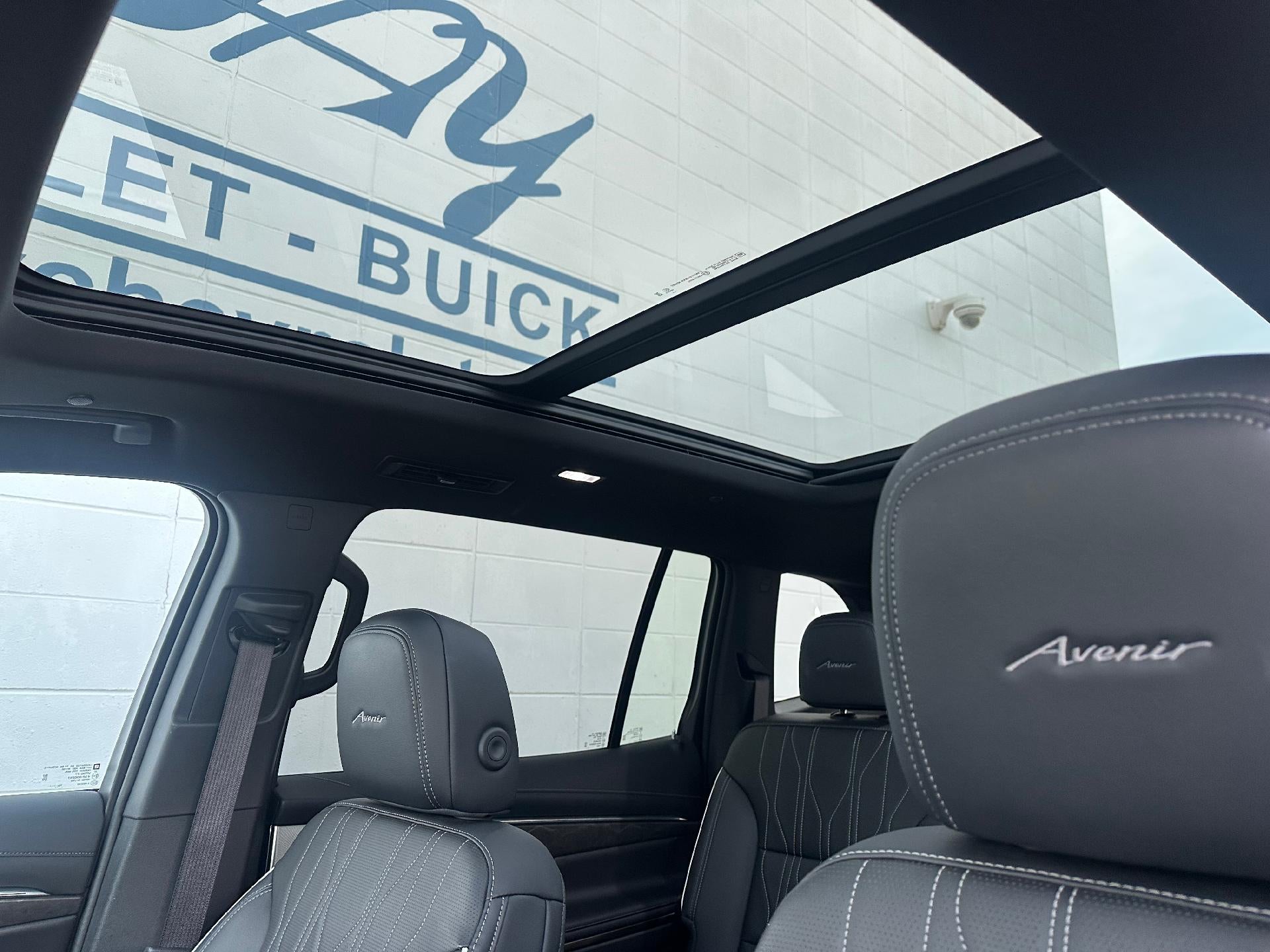 2025 Buick Enclave Avenir