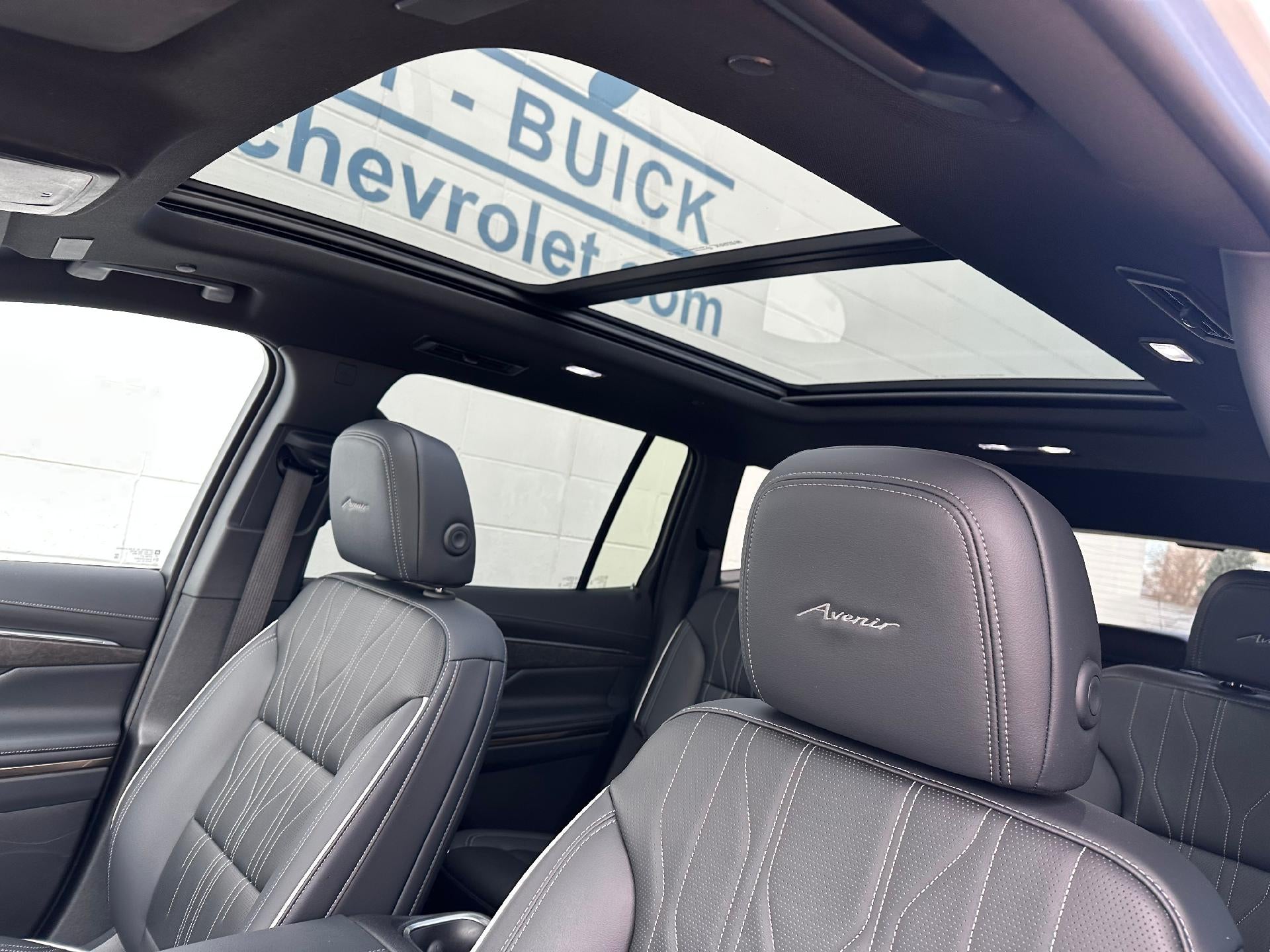 2025 Buick Enclave Avenir