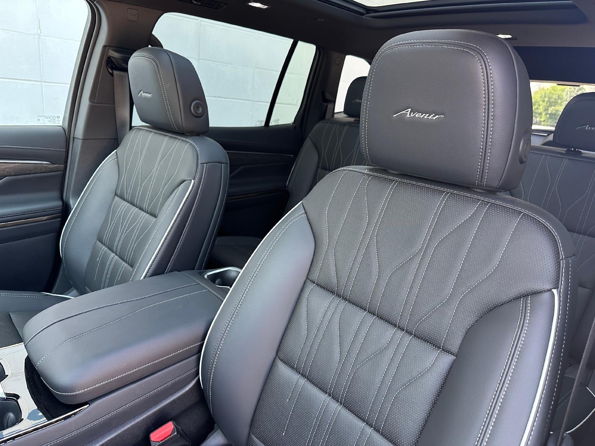 2025 Buick Enclave Avenir