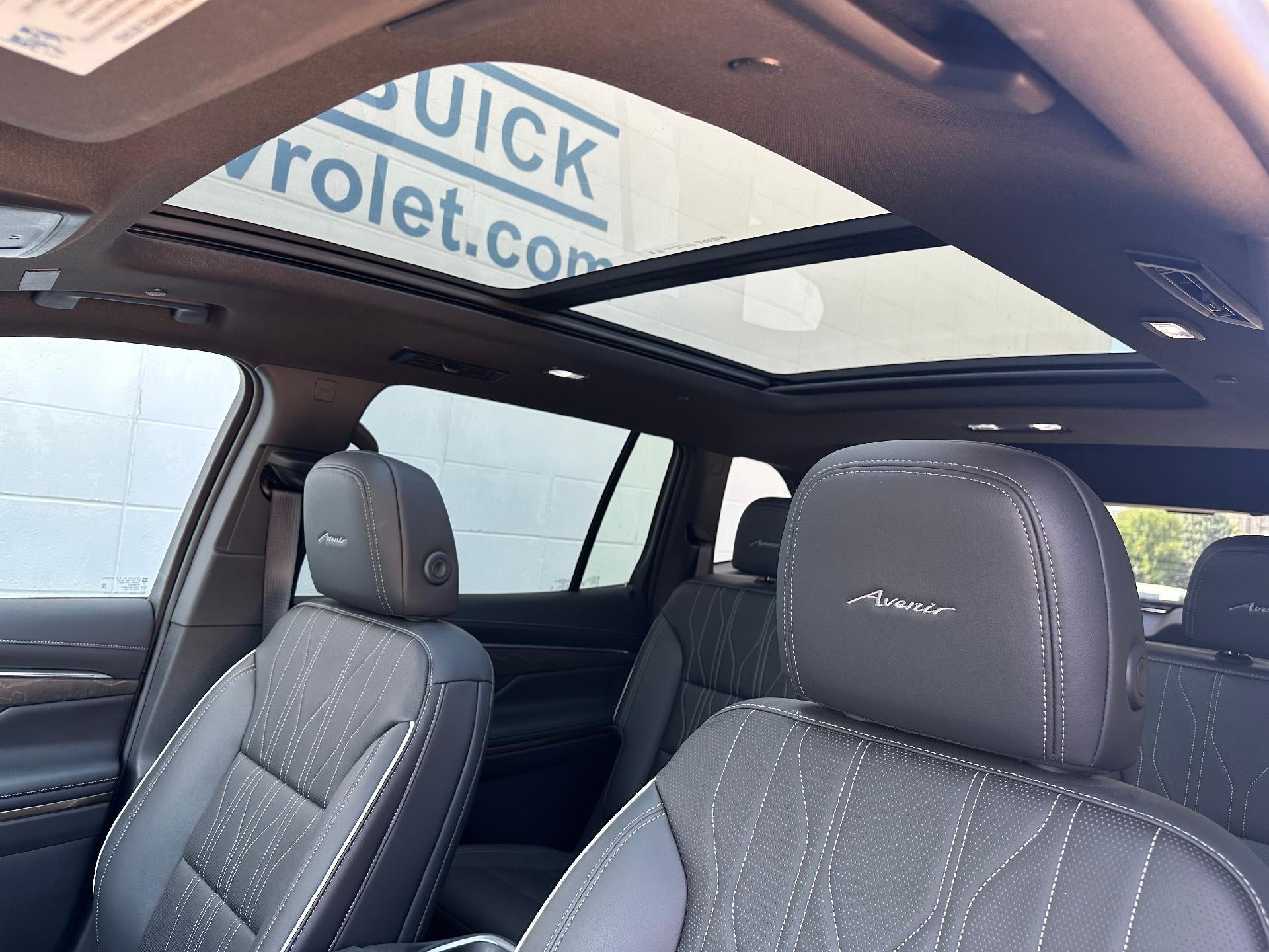 2025 Buick Enclave Avenir