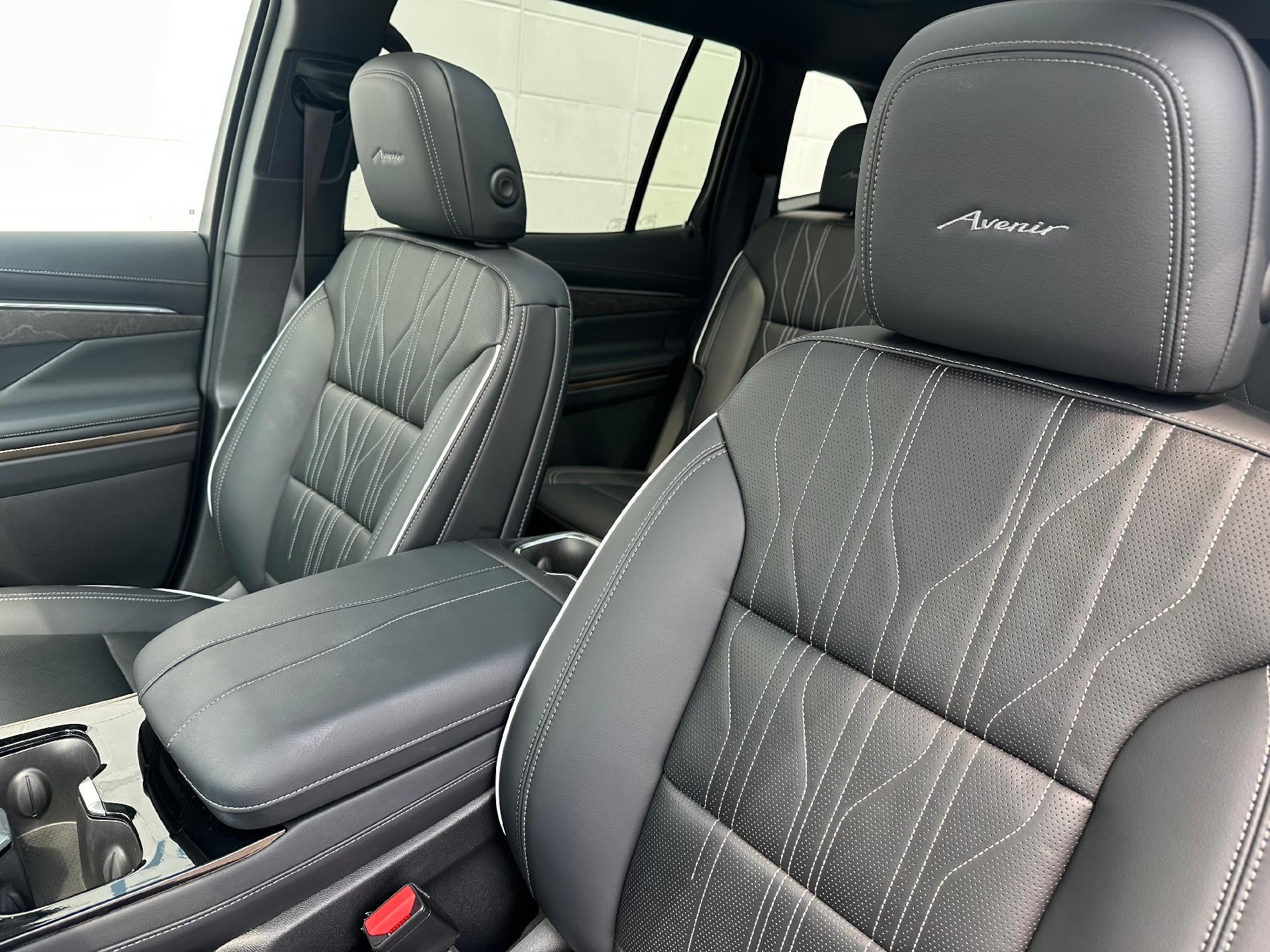 2025 Buick Enclave Avenir