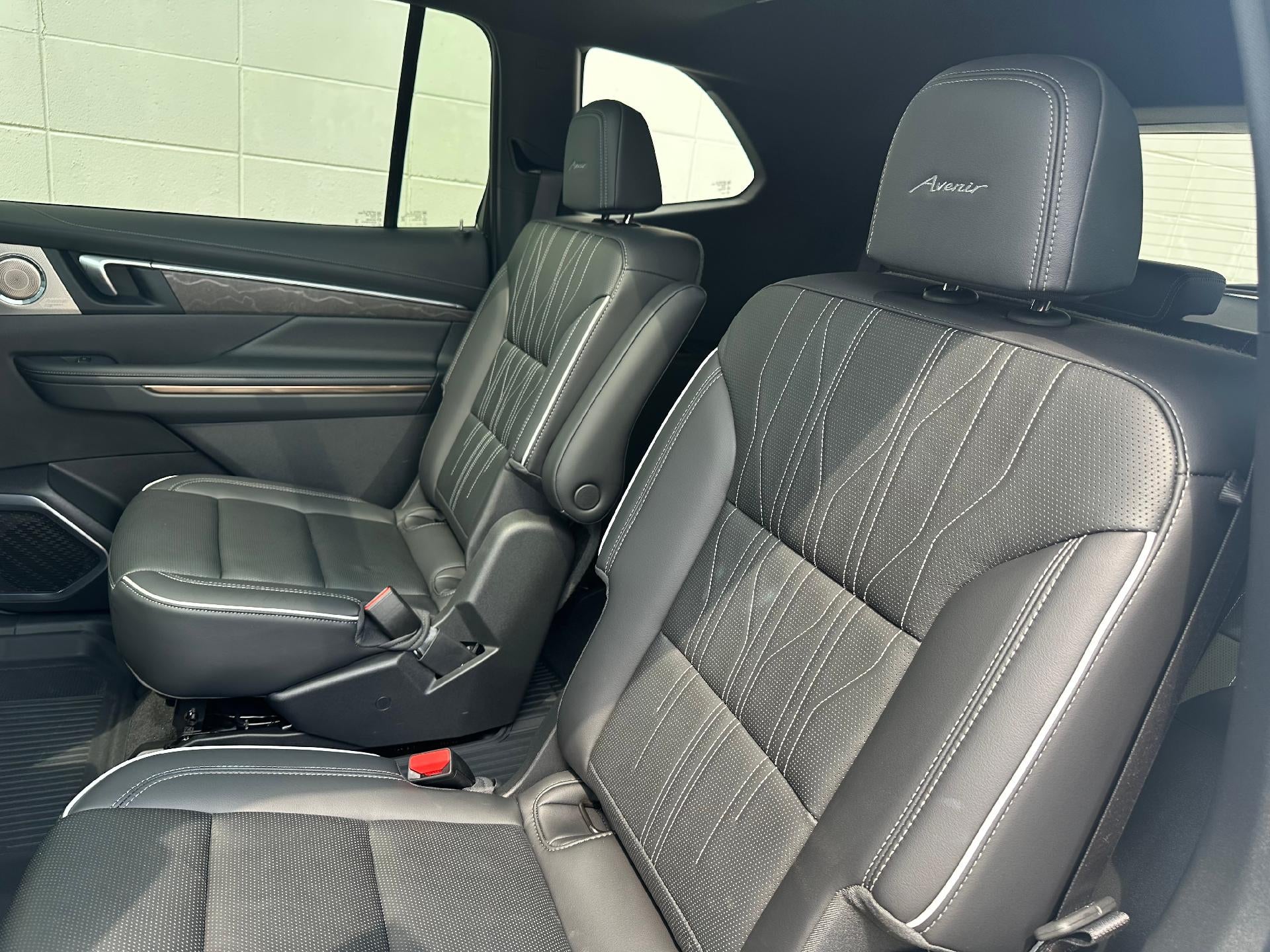 2025 Buick Enclave Avenir