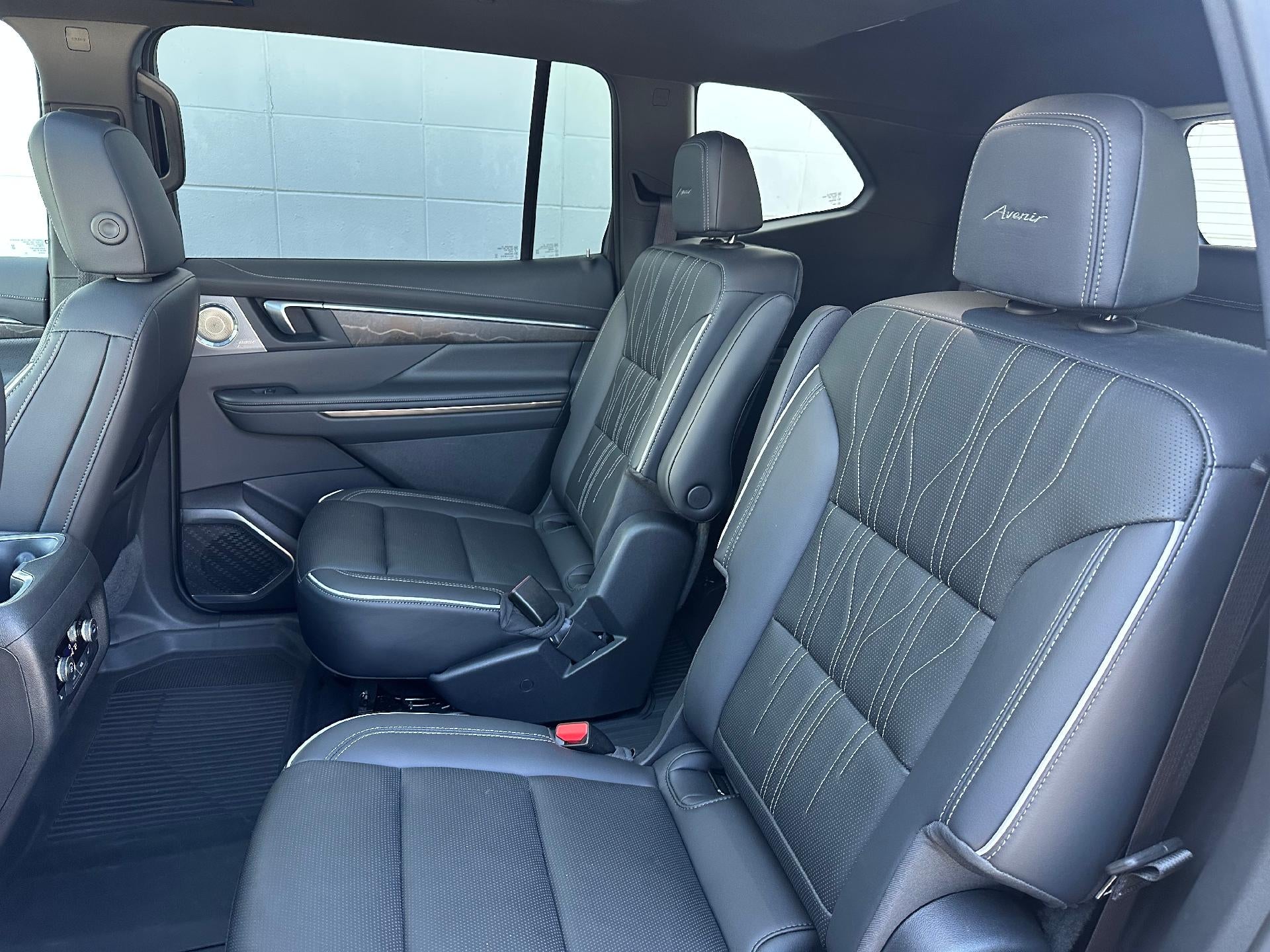 2025 Buick Enclave Avenir