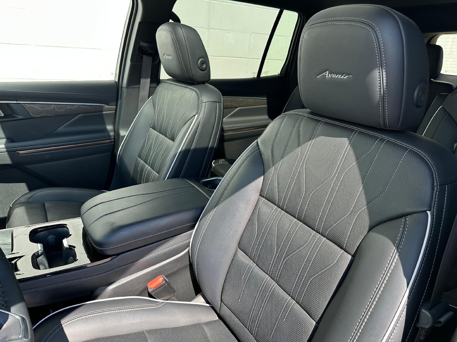 2025 Buick Enclave Avenir