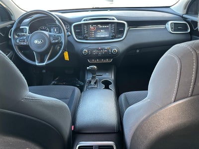 2018 Kia Sorento Base