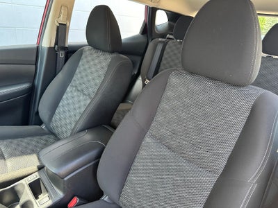 2018 Nissan Rogue Sport SV