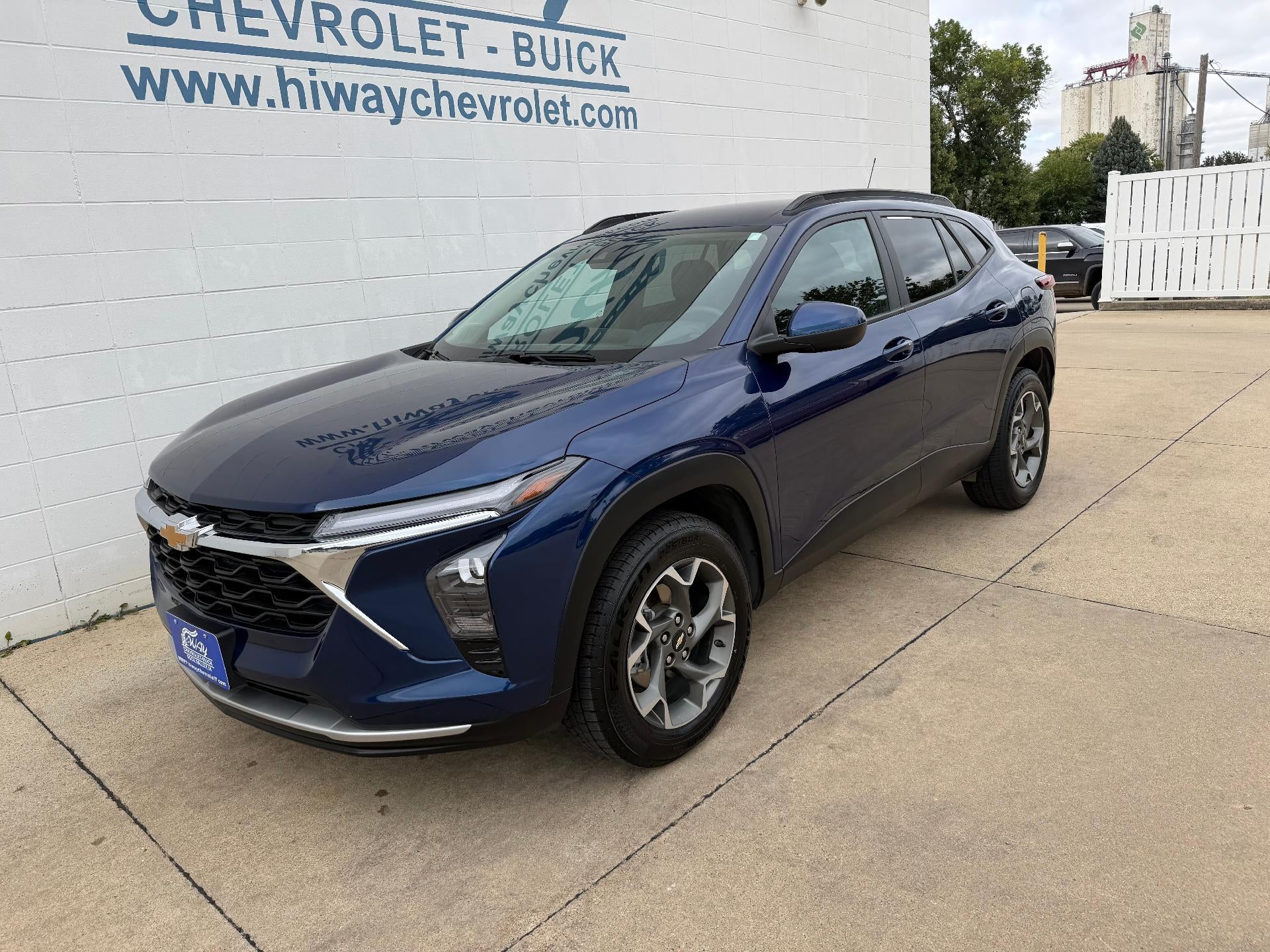 2024 Chevrolet Trax LT
