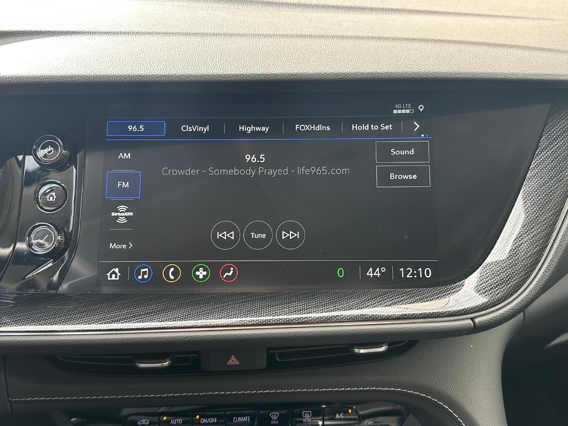 2022 Buick Envision Essence